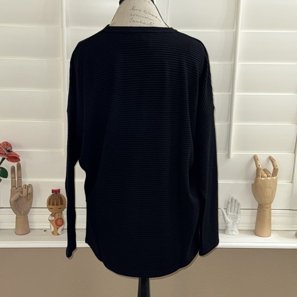 Chico's Ribbed Knit Structured Tunic Top Black - Picture 4 of 10